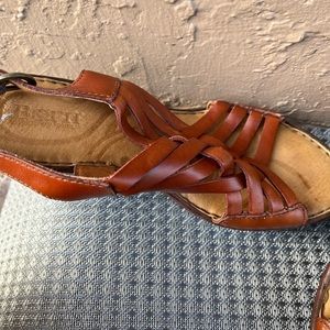 Born Sandals